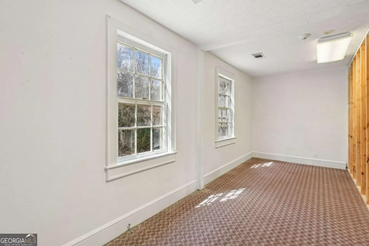 824 Temple Rd — photo 38 of 63