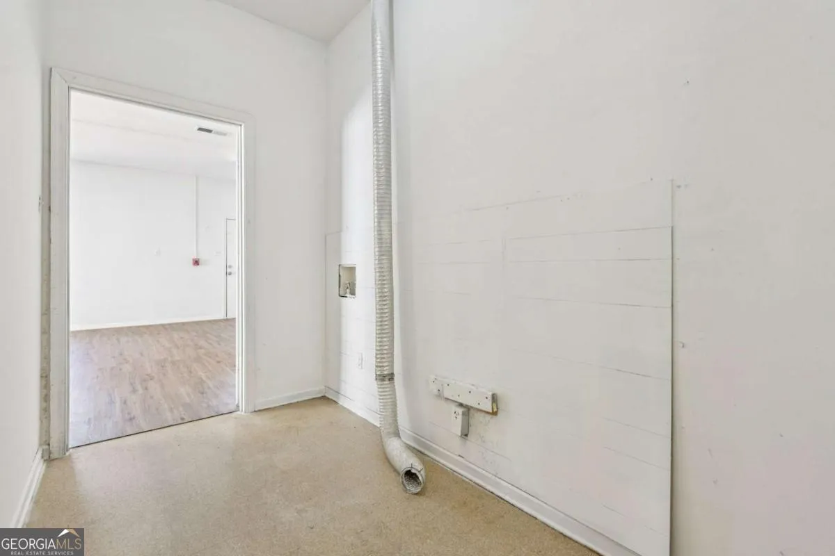 824 Temple Rd — photo 19 of 63