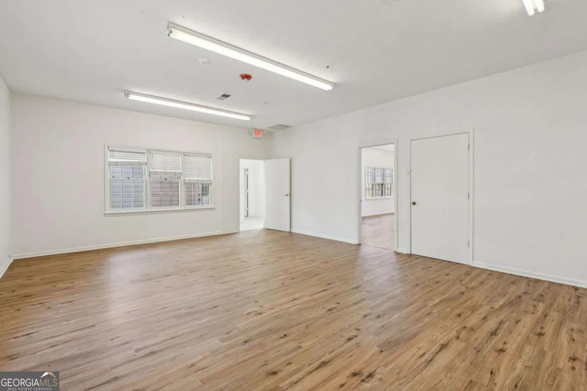 824 Temple Rd — photo 23 of 63