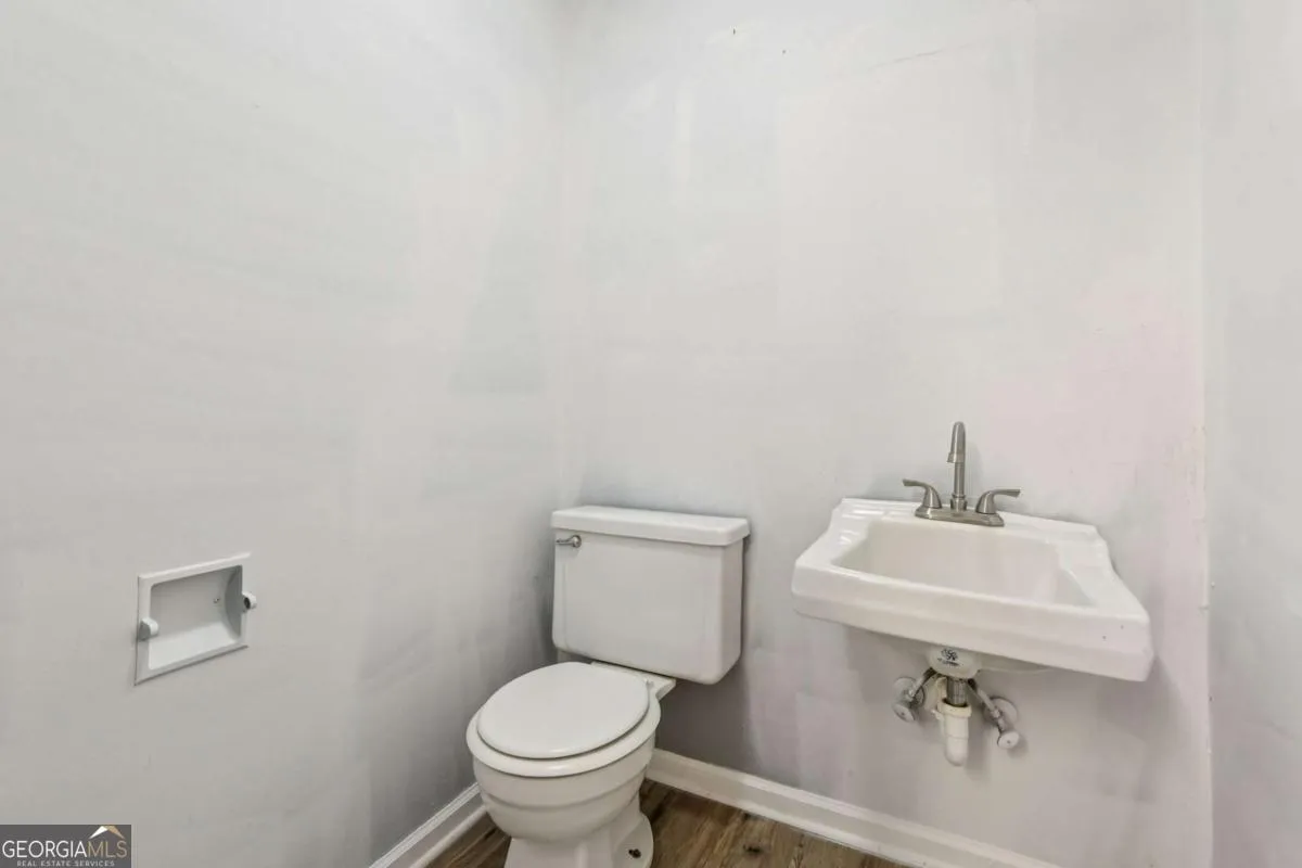 824 Temple Rd — photo 45 of 63