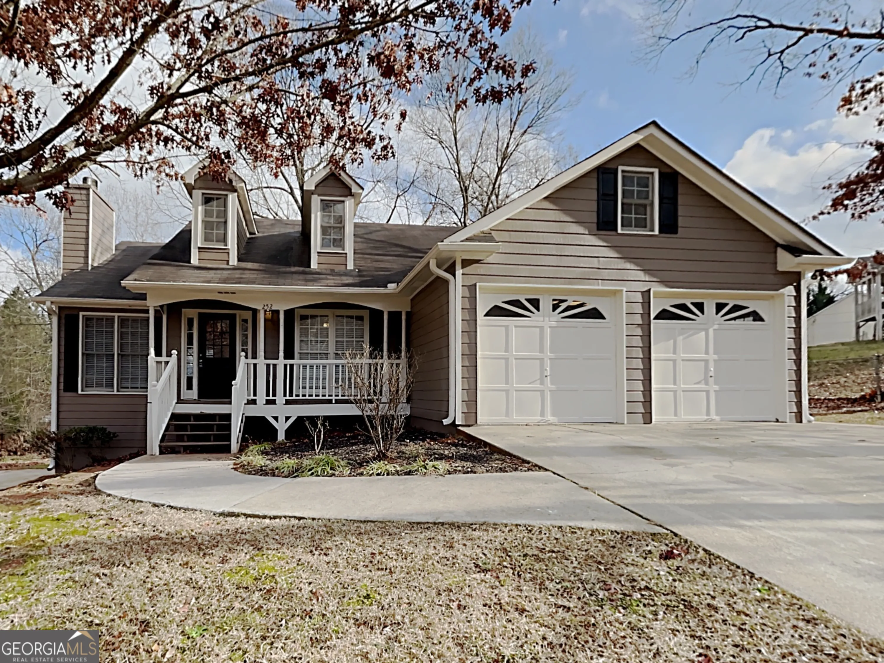 252 Bridge Pl, Douglasville