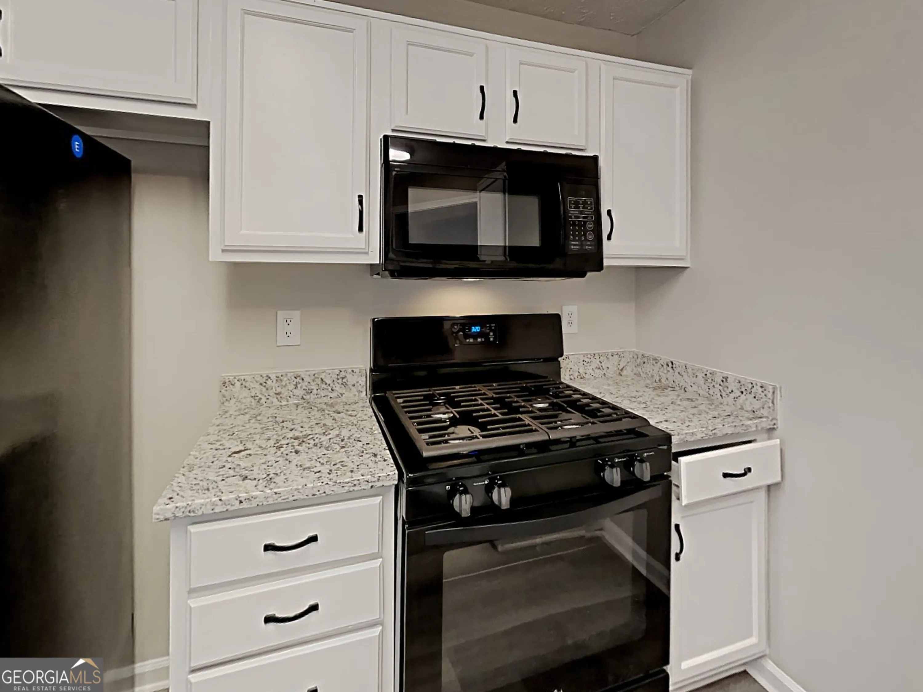 252 Bridge Pl — photo 18 of 29