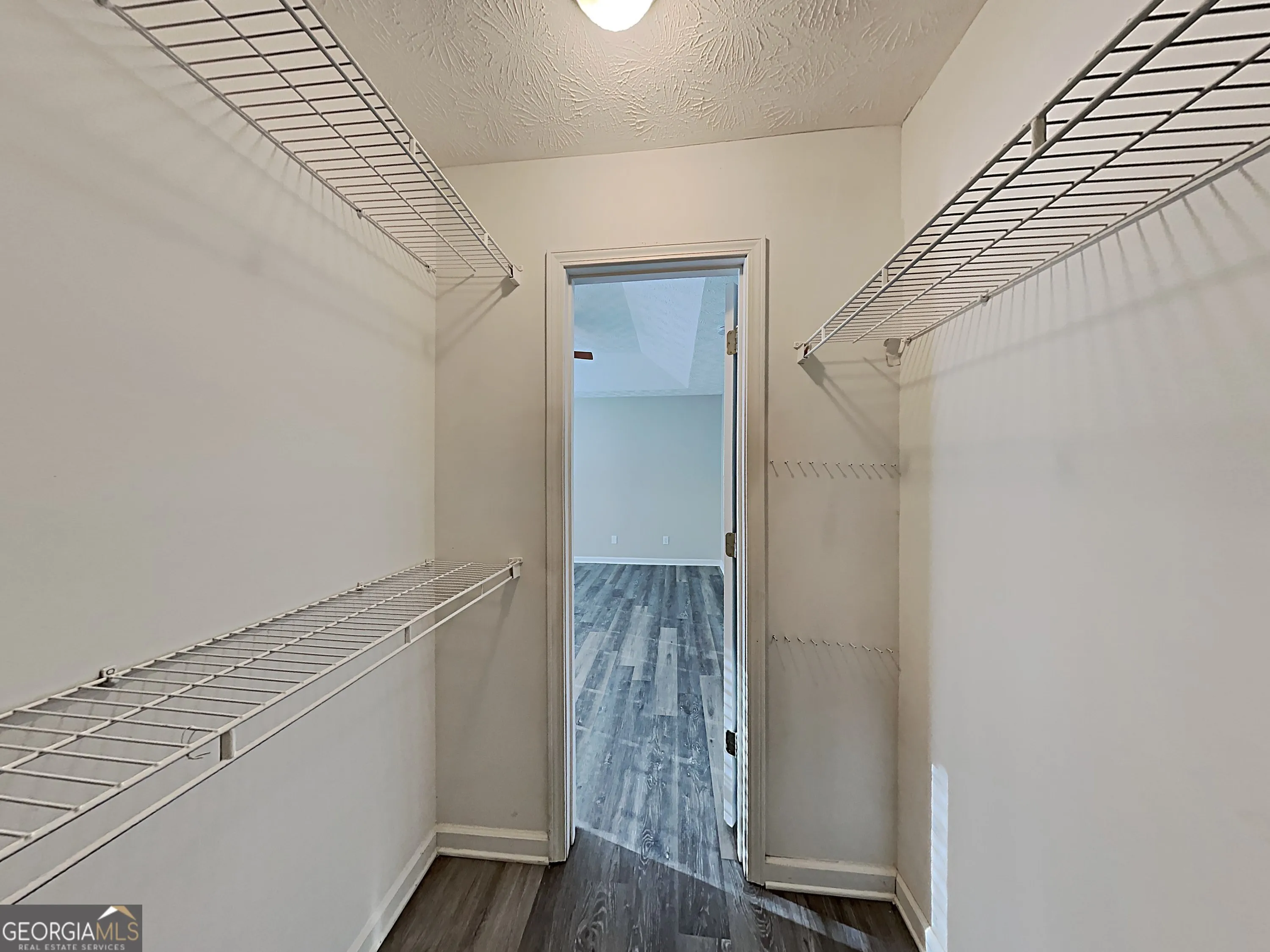 252 Bridge Pl — photo 10 of 29