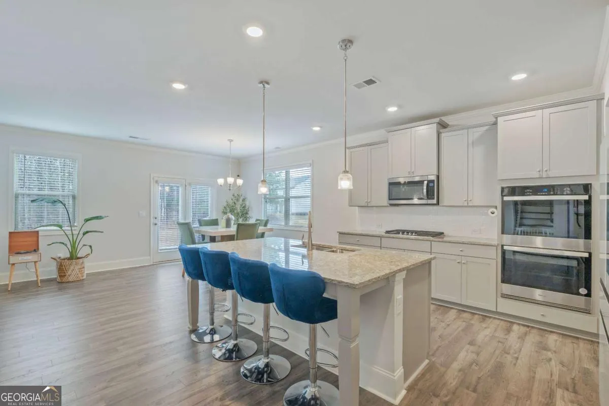 9884 Ashton Old Rd — photo 4 of 37