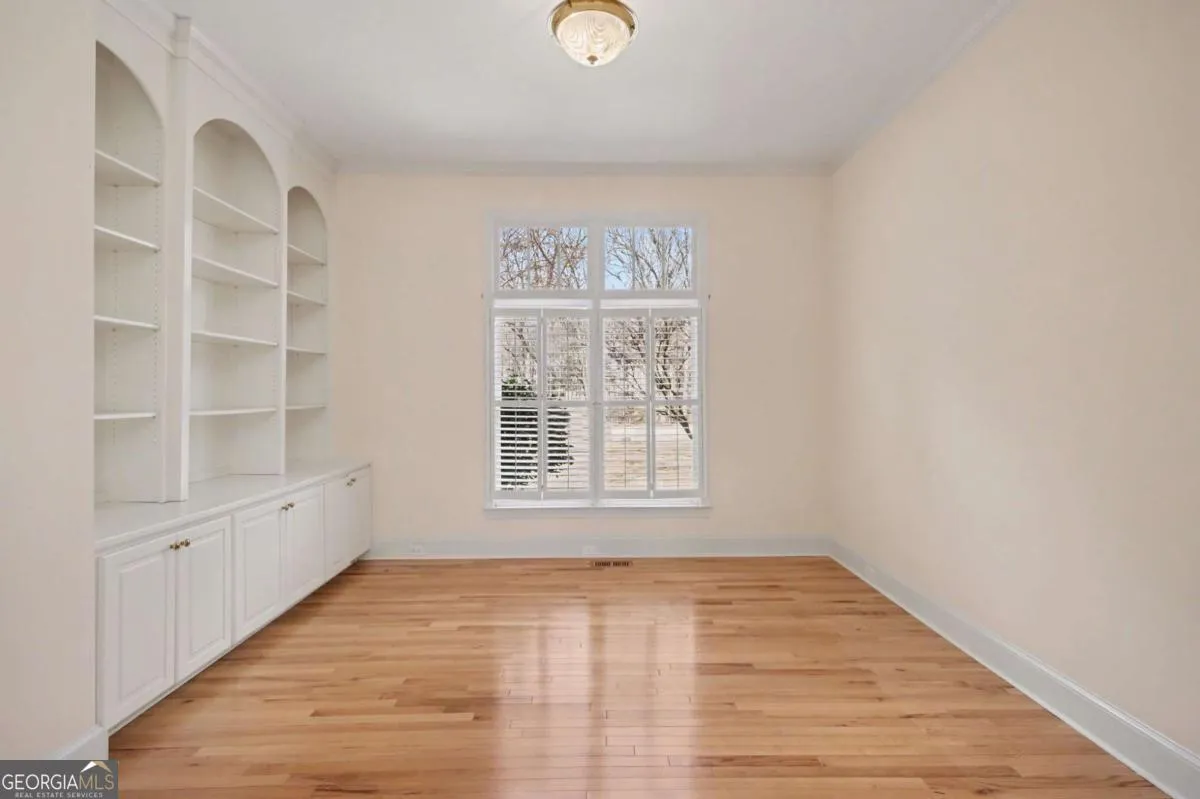 3707 Fowler Rdg — photo 4 of 38