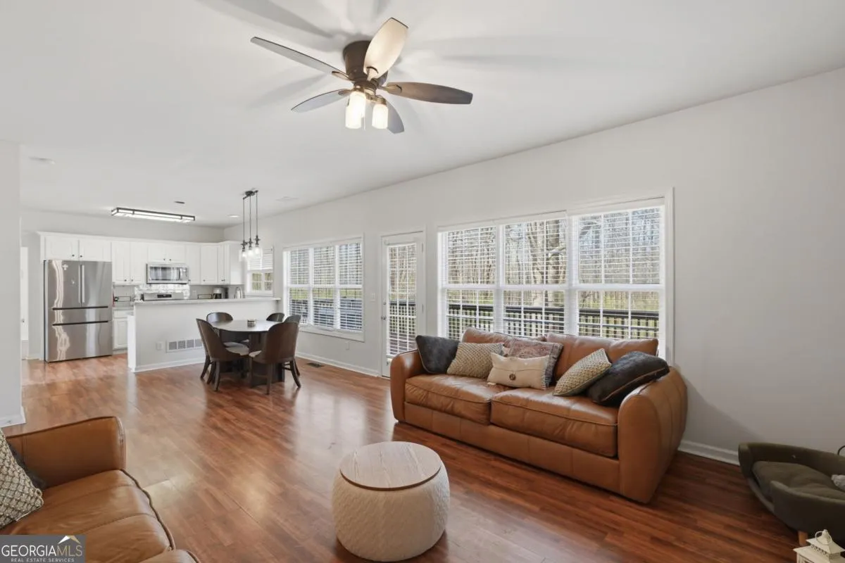 3942 Birdie Dr — photo 3 of 42