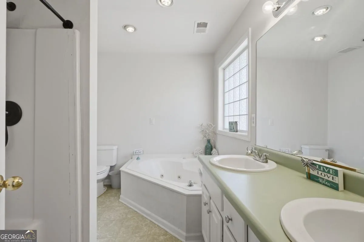 3942 Birdie Dr — photo 11 of 42