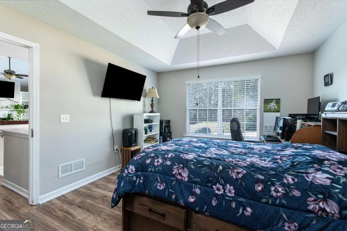 36 Clear Ct — photo 3 of 26