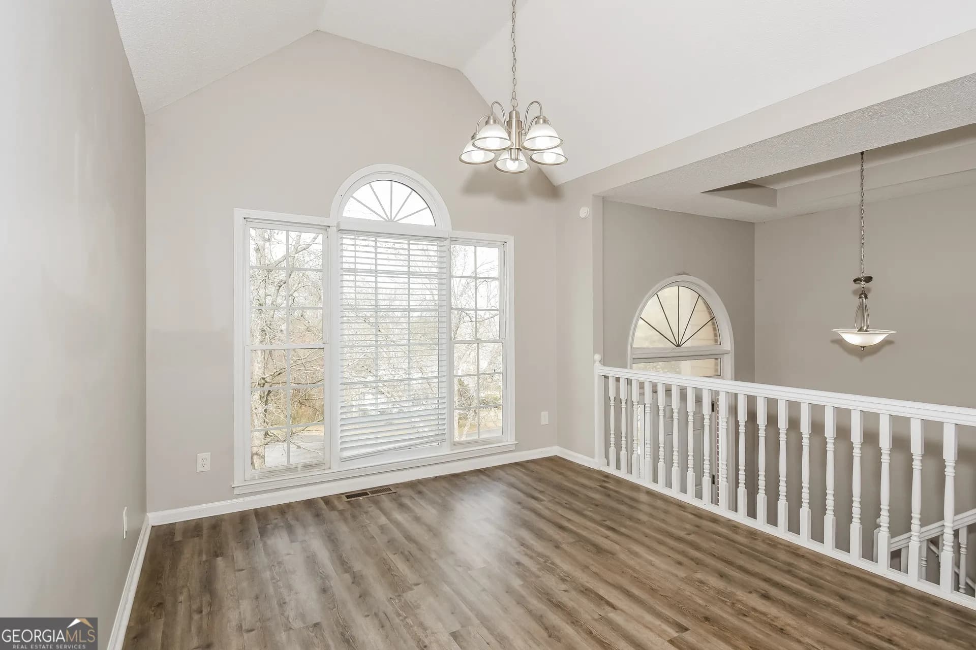 129 Wellington Ct — photo 19 of 22