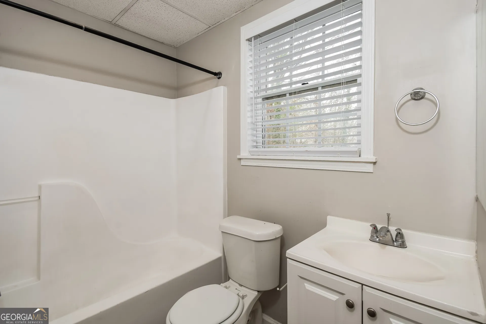 129 Wellington Ct — photo 8 of 22
