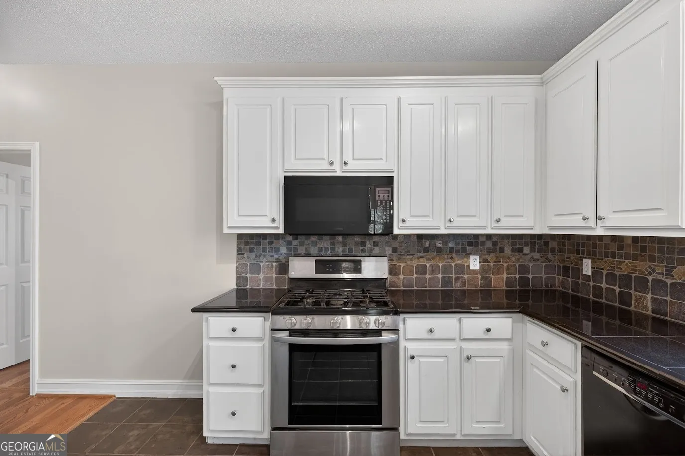 8993 Dornoch Cir — photo 12 of 62