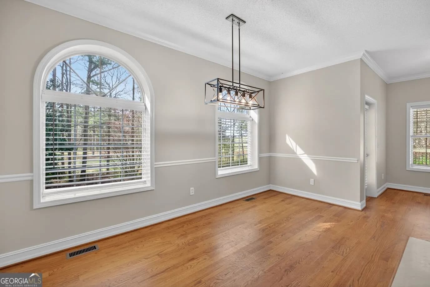 8993 Dornoch Cir — photo 3 of 62
