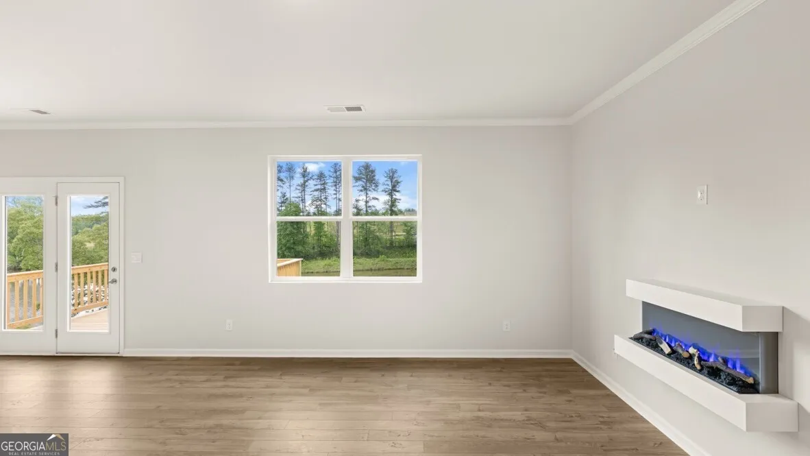 218 Thompson Ridge Ln — photo 6 of 35