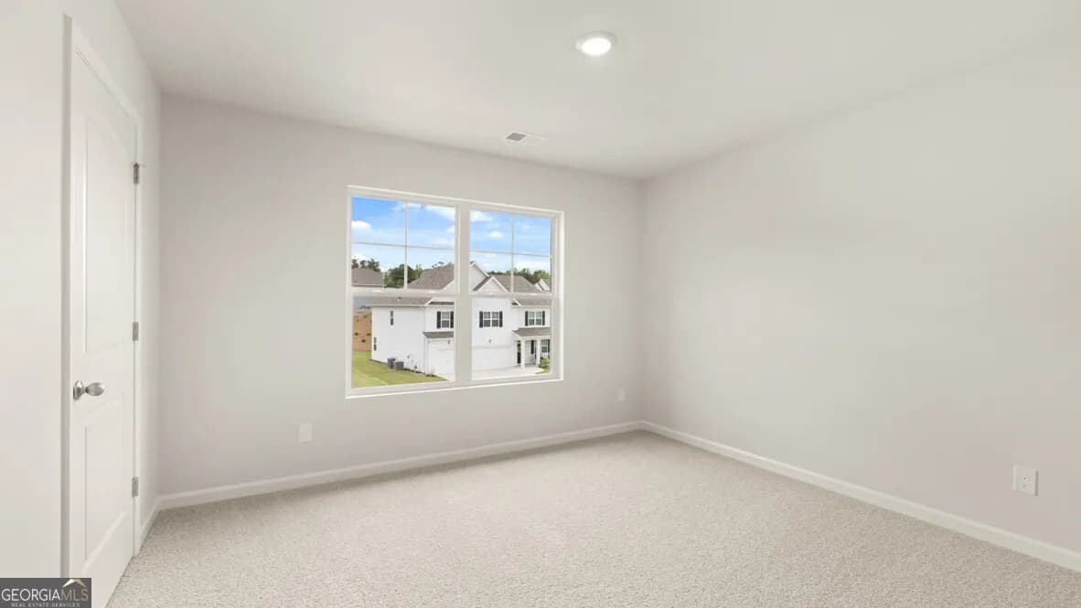 218 Thompson Ridge Ln — photo 20 of 35