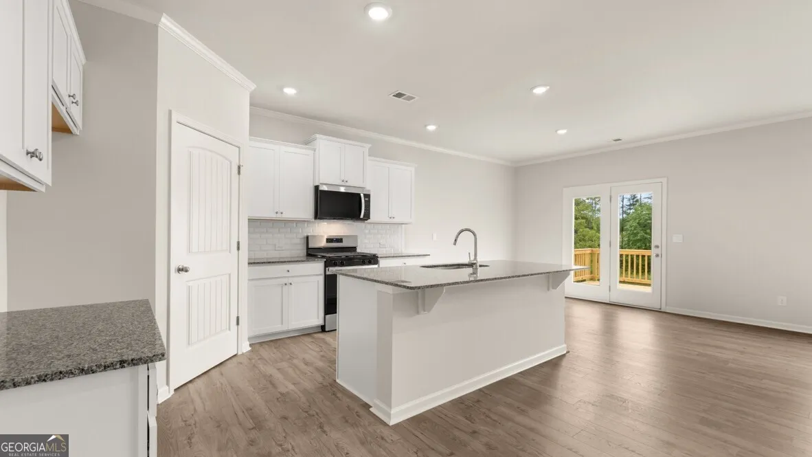 218 Thompson Ridge Ln — photo 30 of 35