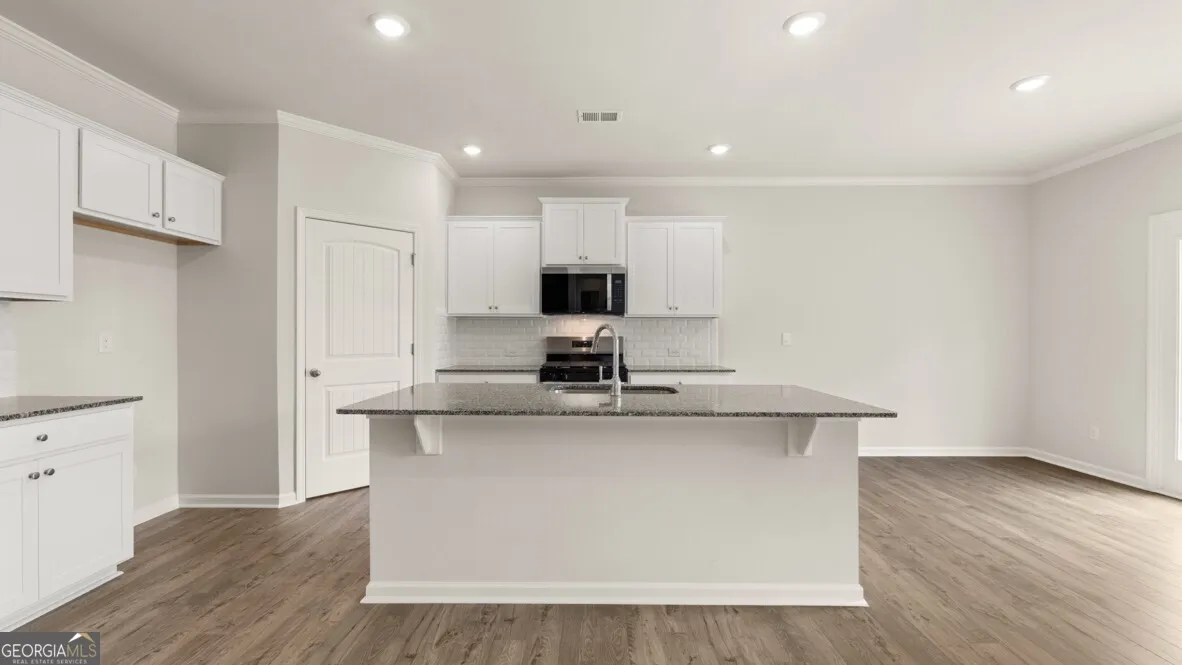 218 Thompson Ridge Ln — photo 31 of 35