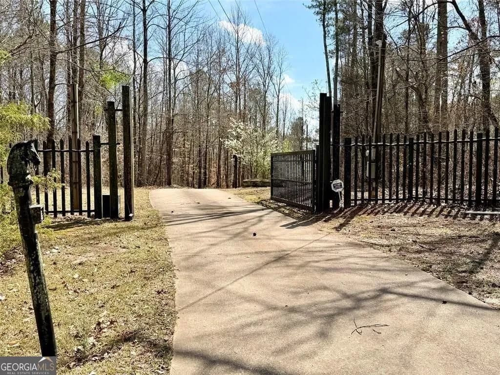 9011 Highpoint Rd — photo 24 of 69