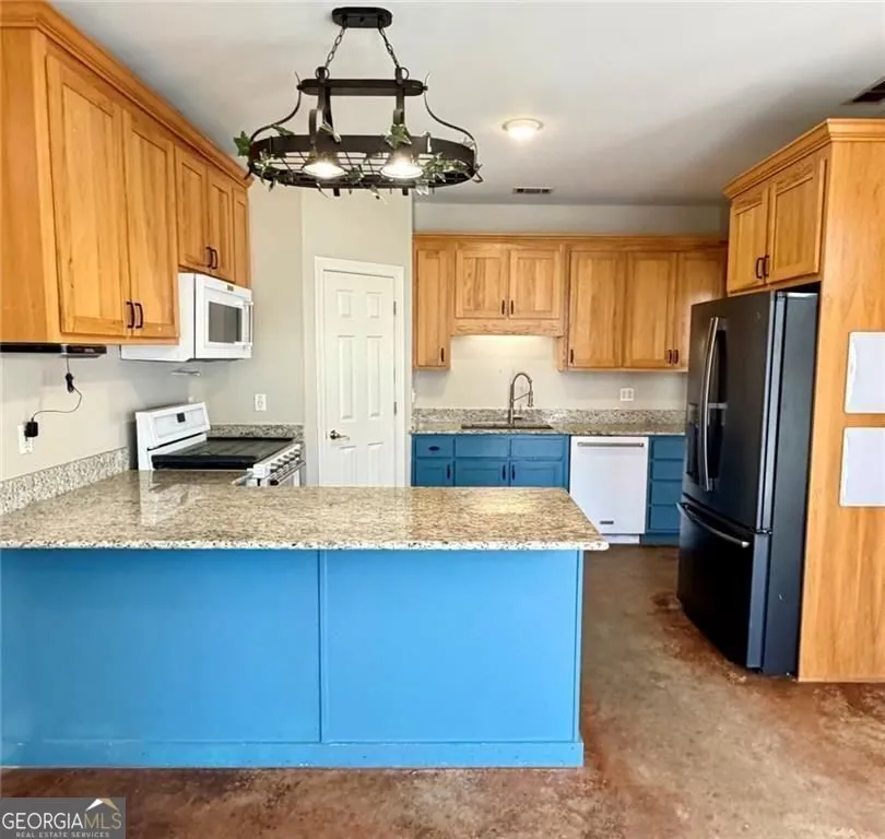 9011 Highpoint Rd — photo 16 of 69