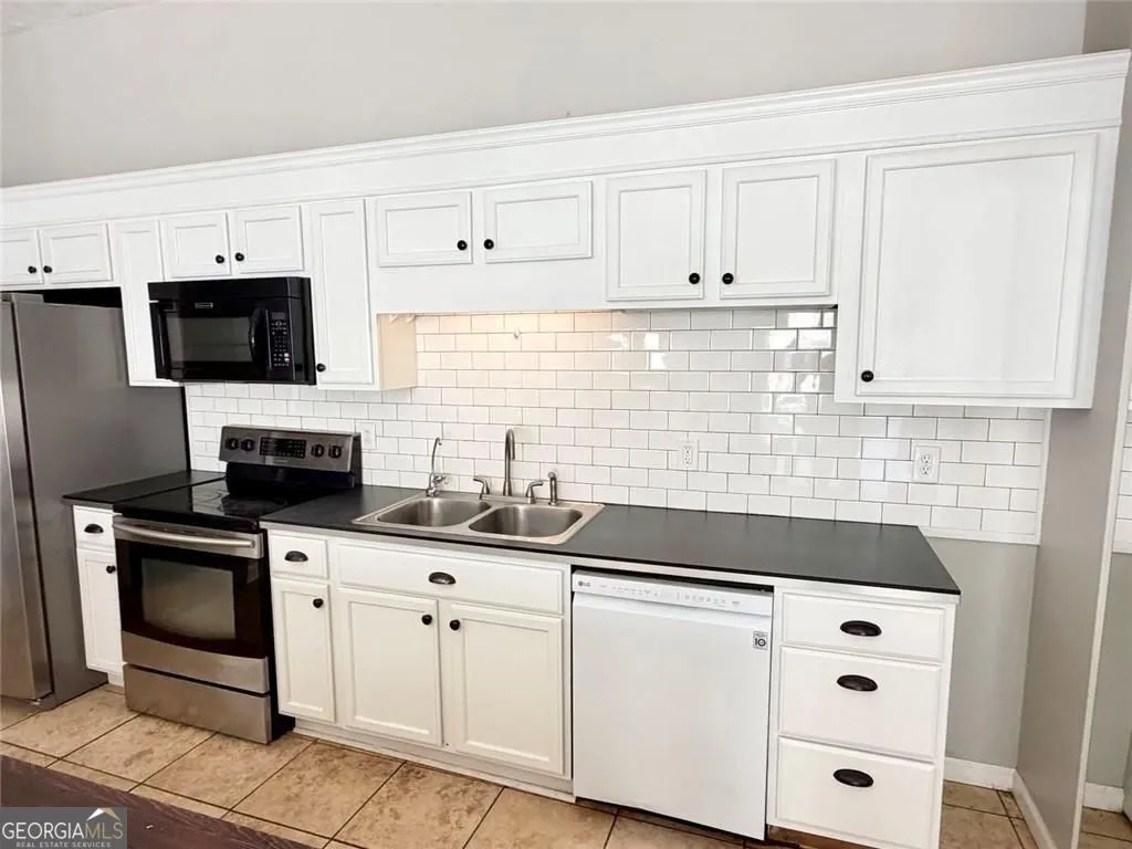 9011 Highpoint Rd — photo 41 of 69