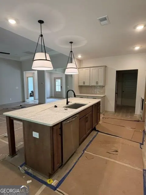 133 Woodford Dr — photo 12 of 18