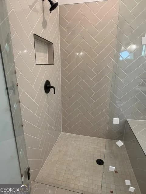133 Woodford Dr — photo 7 of 18