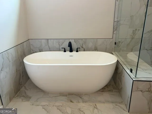 127 Woodford Dr — photo 15 of 19
