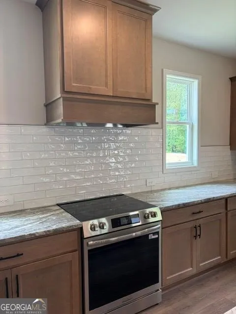 127 Woodford Dr — photo 18 of 19