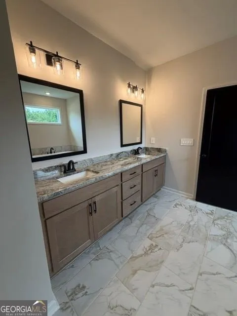 127 Woodford Dr — photo 14 of 19