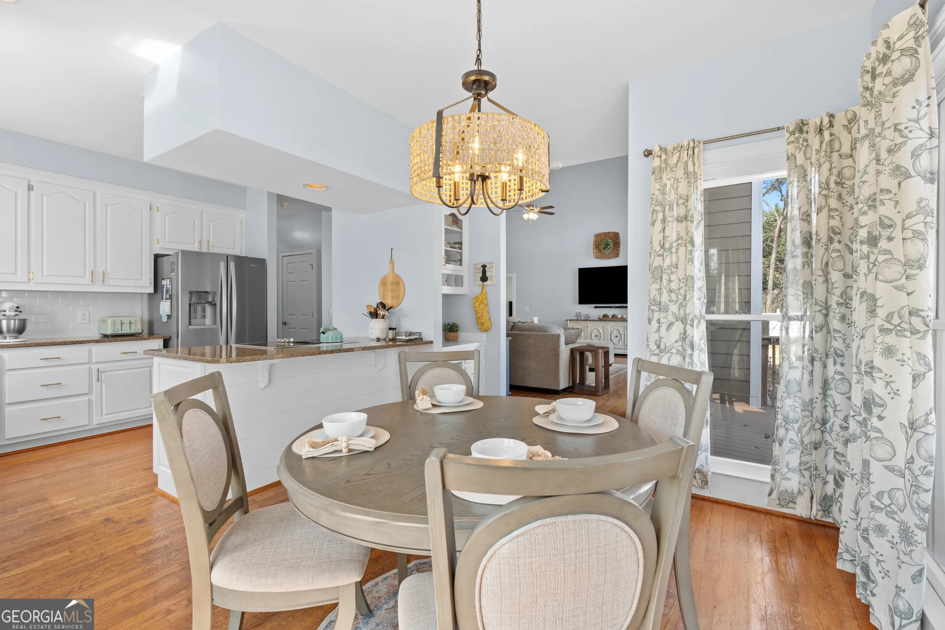 34 Hickory Gln — photo 14 of 53