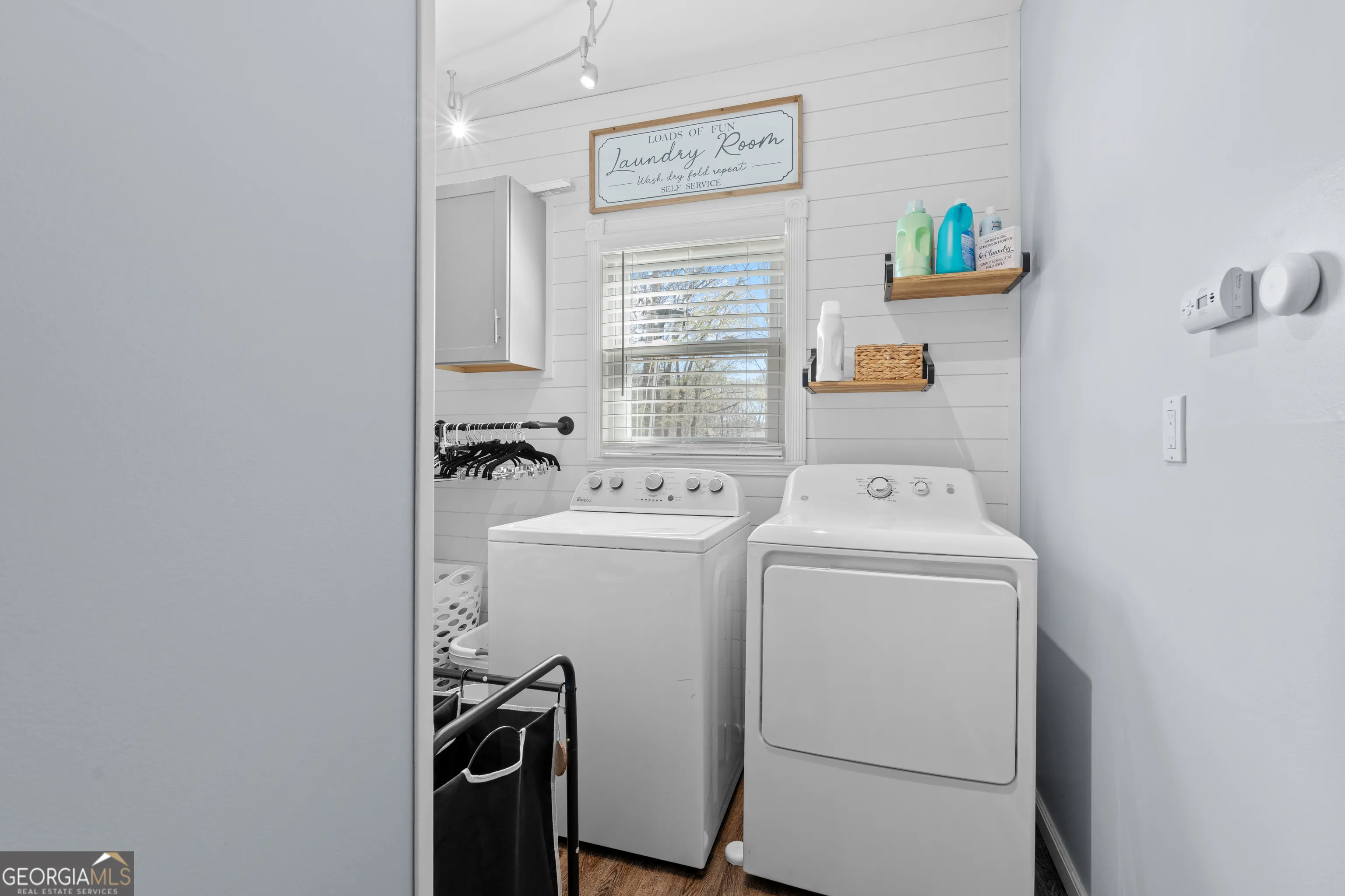 34 Hickory Gln — photo 18 of 53