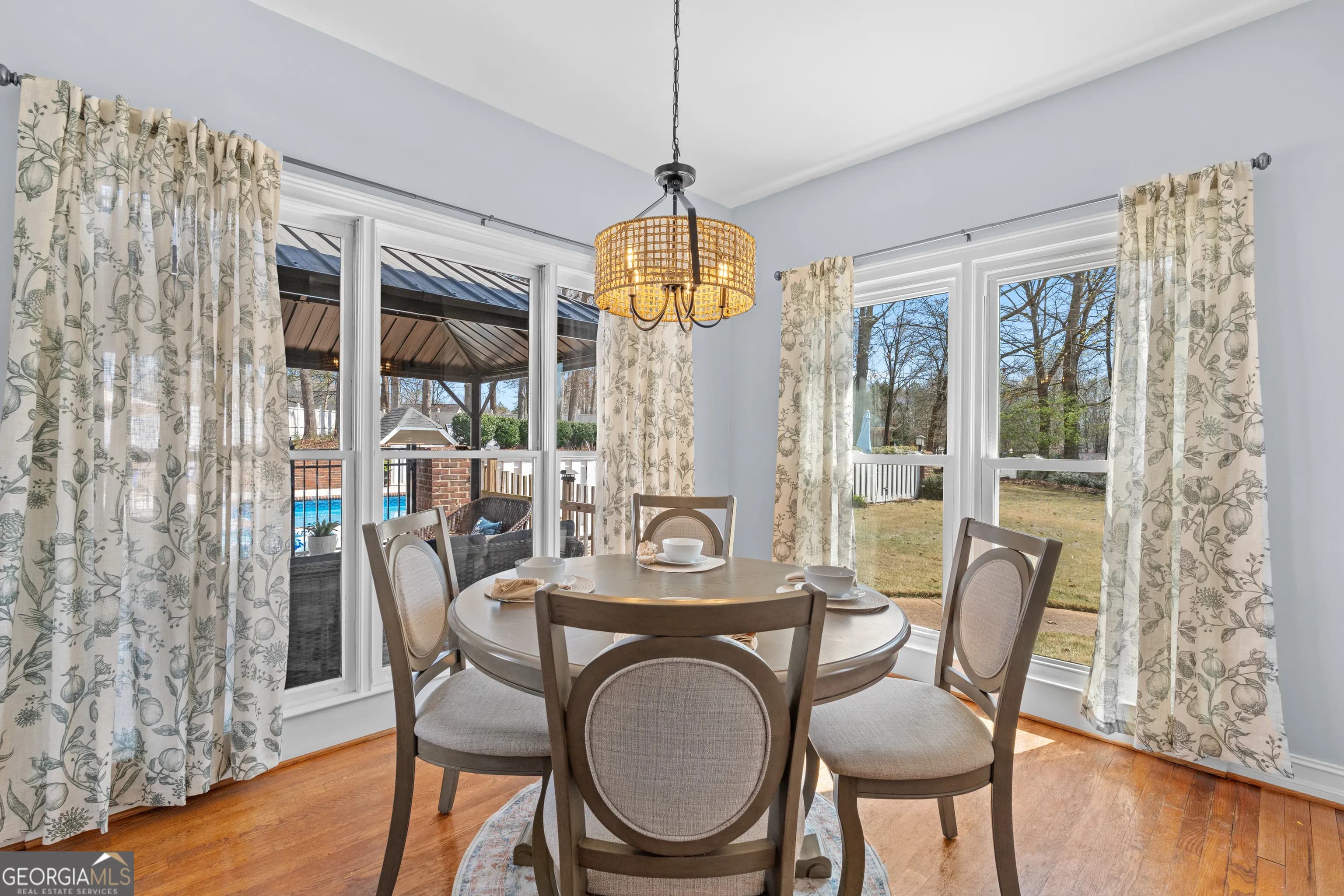 34 Hickory Gln — photo 15 of 53