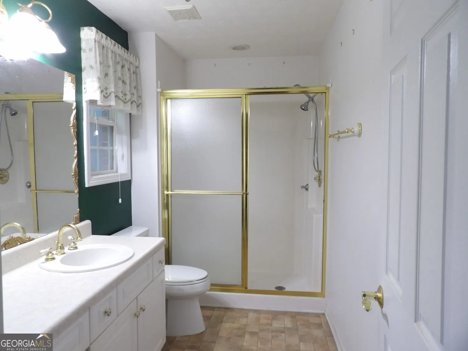 676 Graham Rd — photo 5 of 19