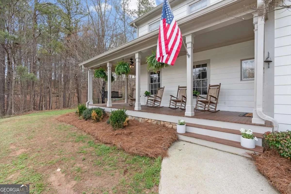 1828 Austin Bridge Rd — photo 4 of 99
