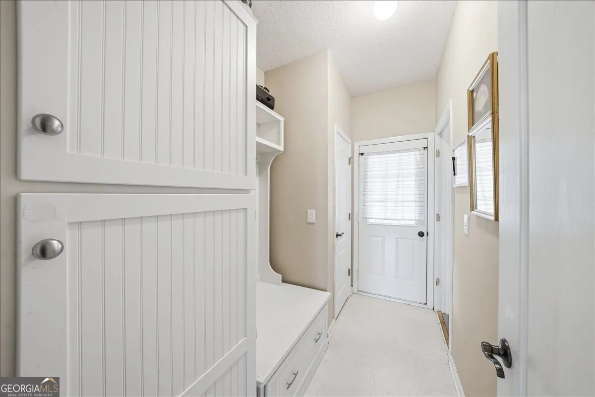 125 Creek Crossing Ln — photo 11 of 35