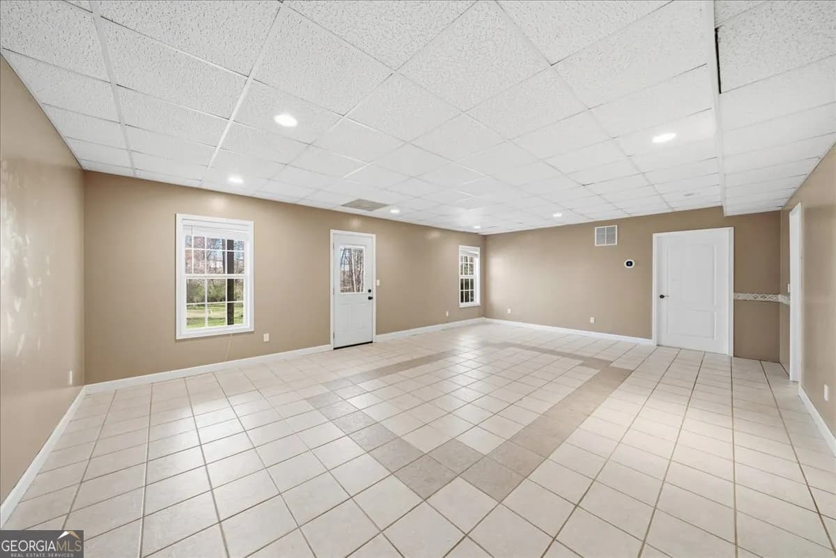 125 Creek Crossing Ln — photo 19 of 35