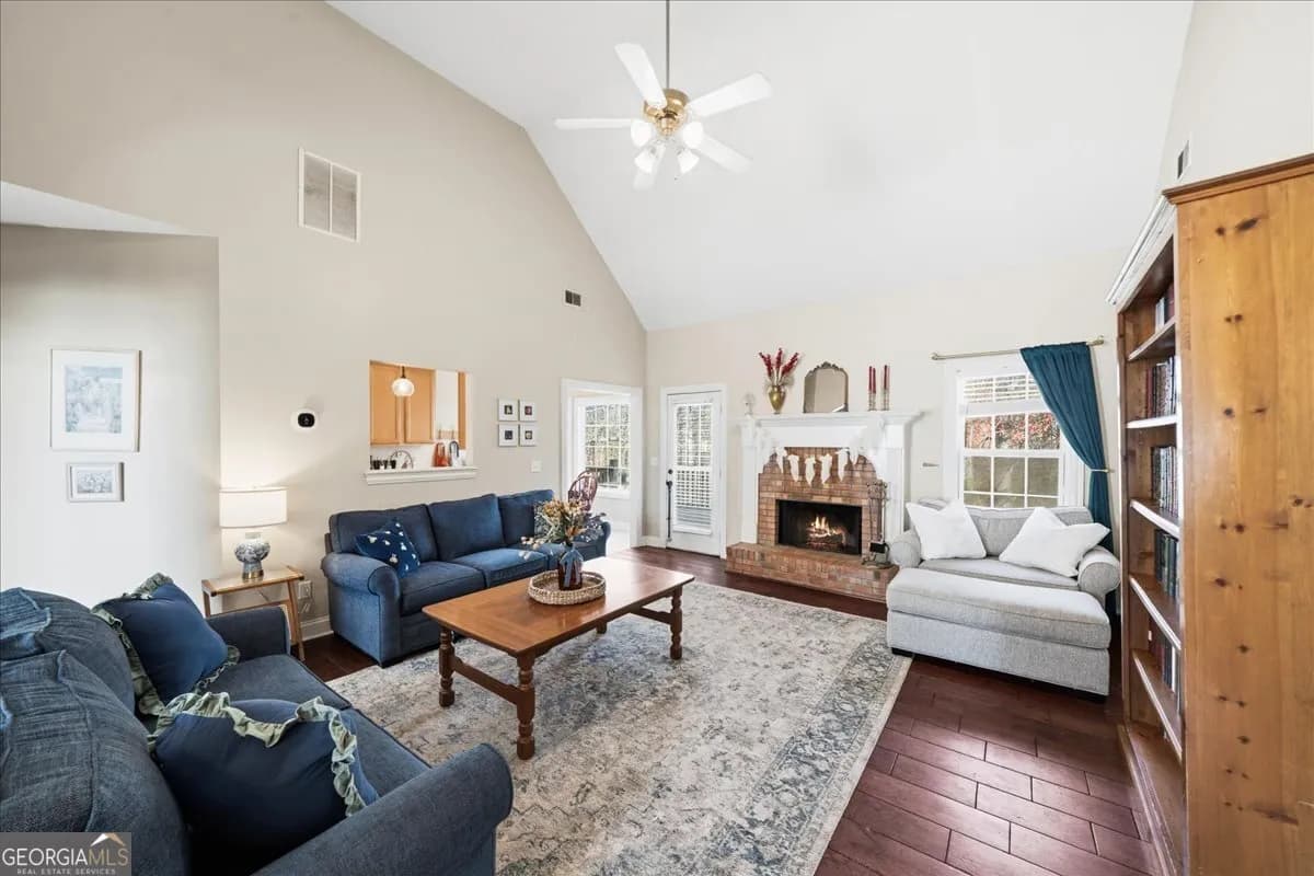 125 Creek Crossing Ln — photo 32 of 35