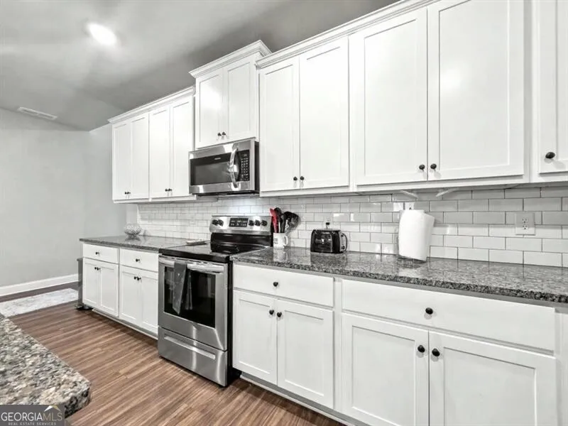 453 Mulberry Rock Rd — photo 4 of 35