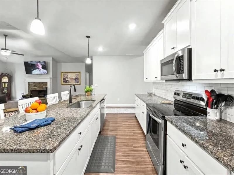 453 Mulberry Rock Rd — photo 3 of 35