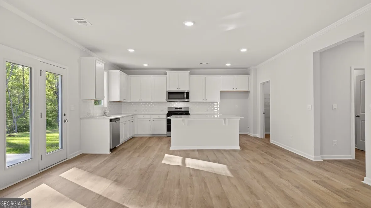 530 Hampton Ter — photo 31 of 33
