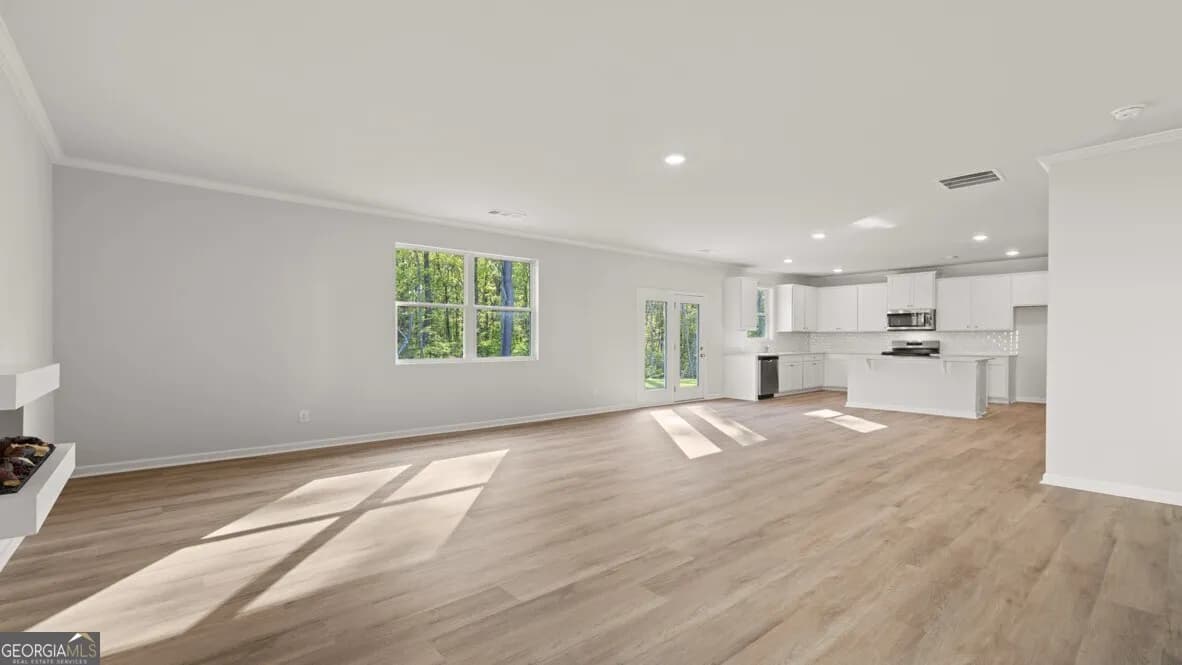 530 Hampton Ter — photo 6 of 33