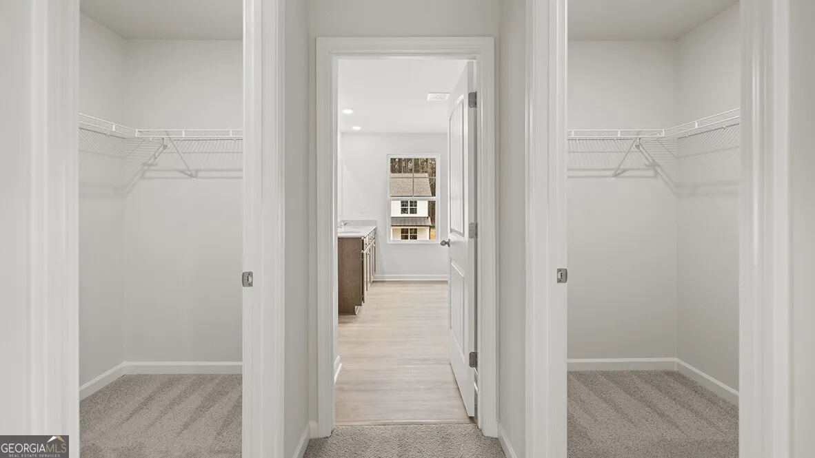 529 Hampton Ter — photo 14 of 30
