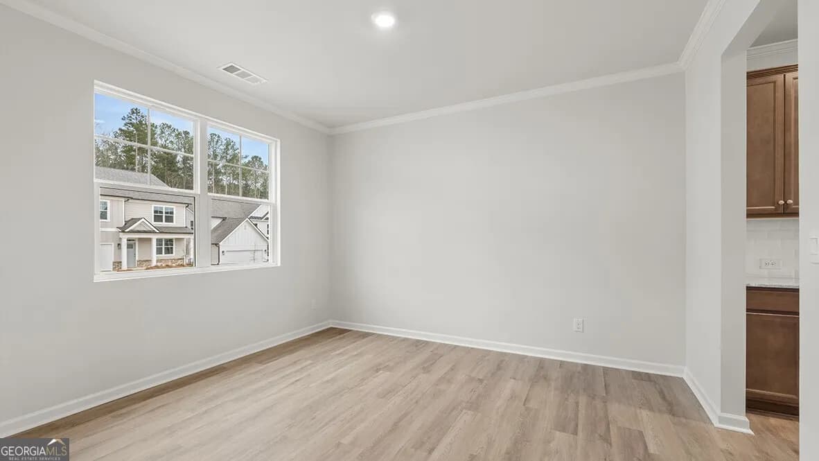 529 Hampton Ter — photo 13 of 30