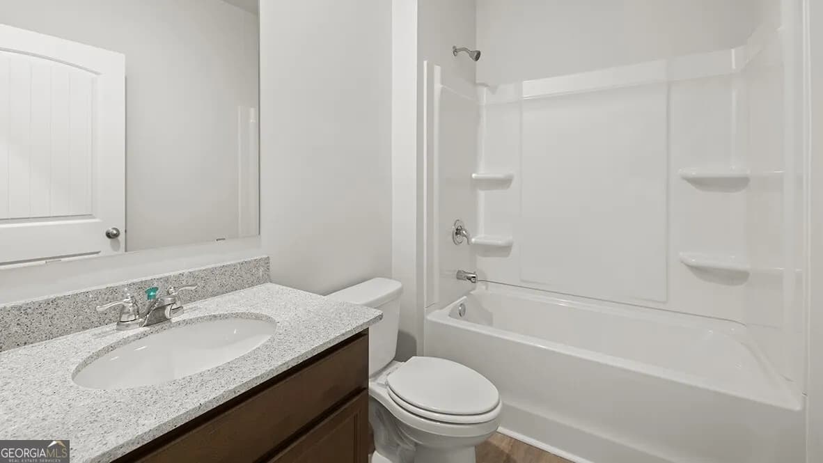 529 Hampton Ter — photo 10 of 30