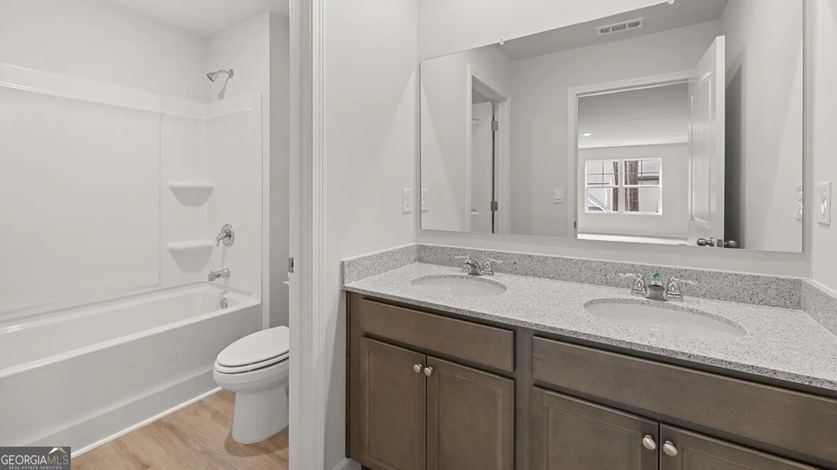 517 Hampton Ter — photo 28 of 35