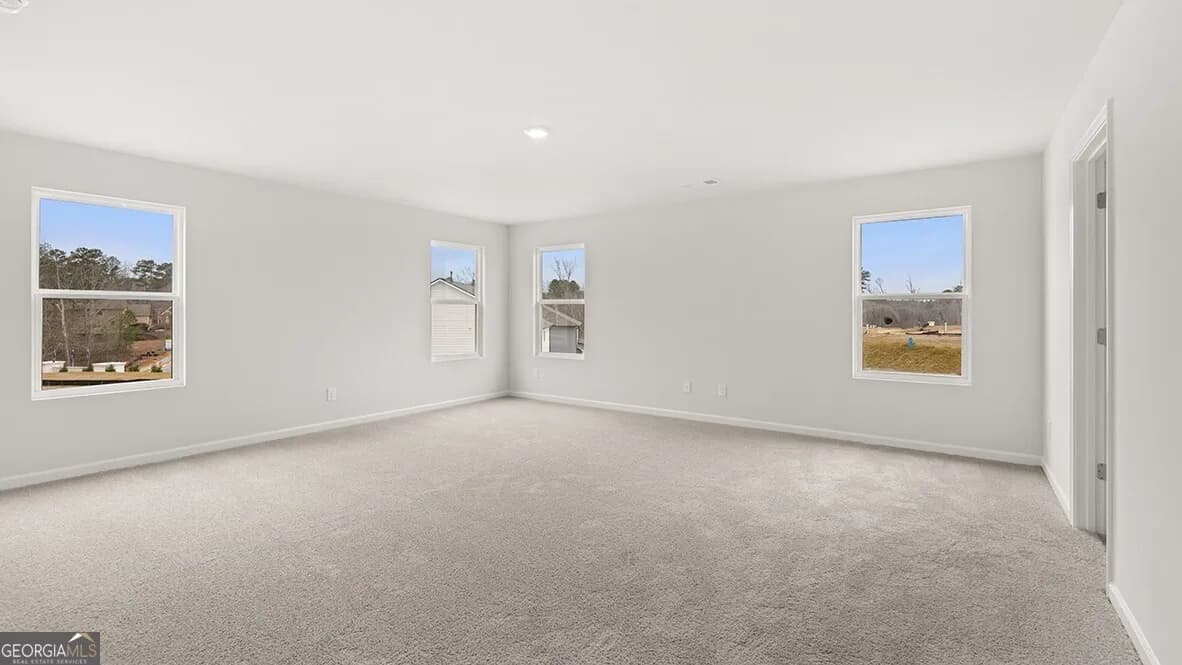 517 Hampton Ter — photo 11 of 35