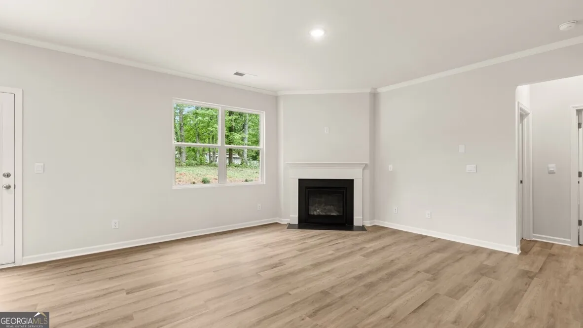 2632 Indigo Rd — photo 3 of 37