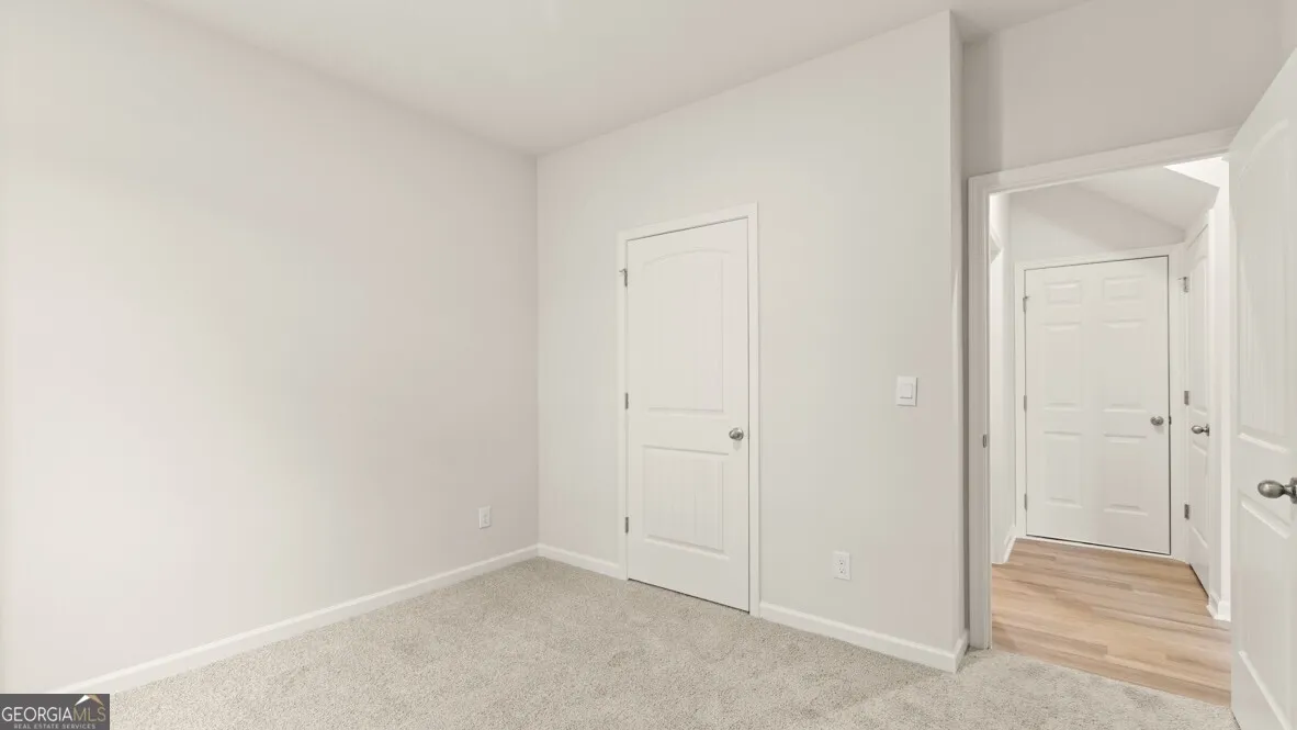2632 Indigo Rd — photo 7 of 37