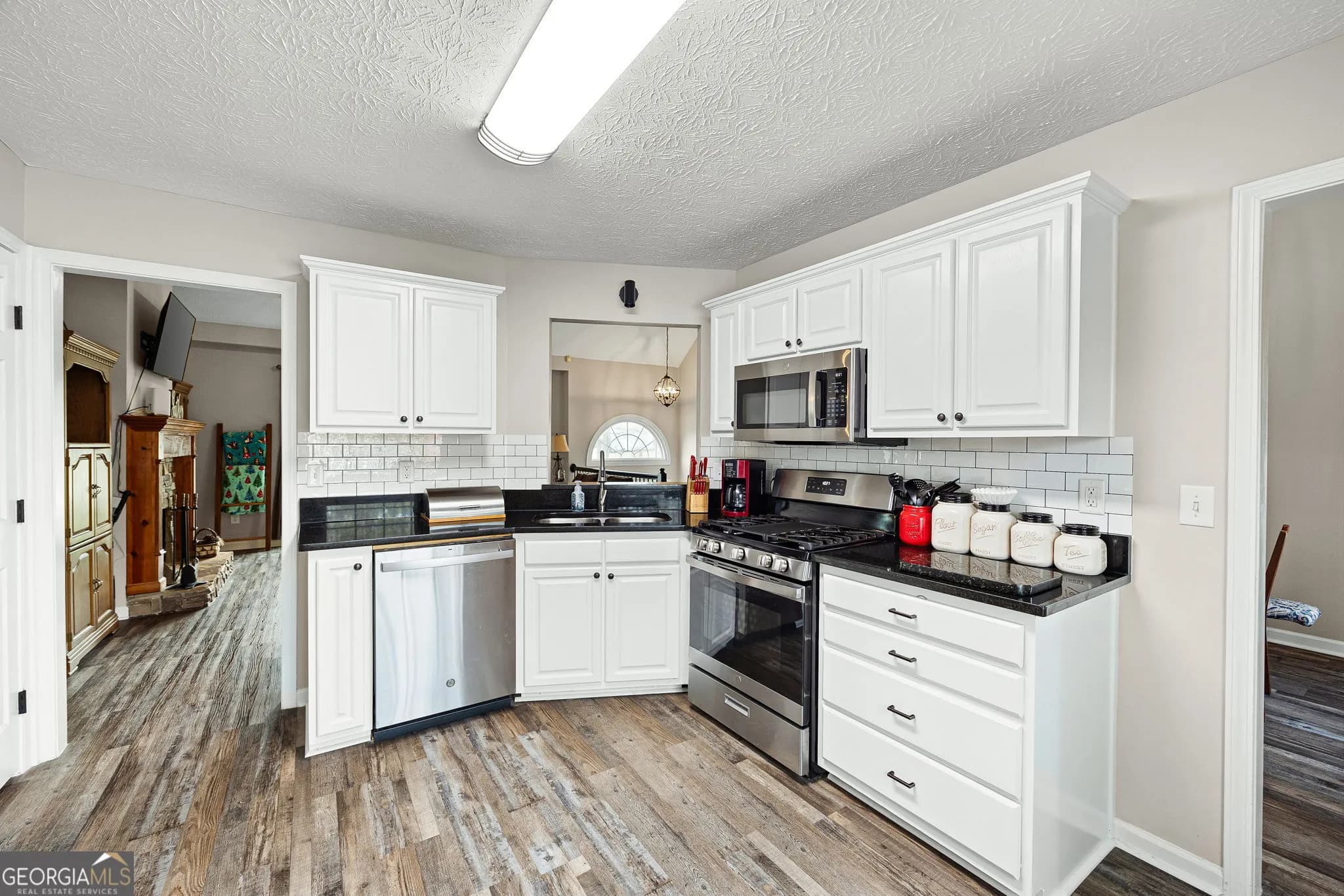 251 Eagle Lake Dr — photo 6 of 29