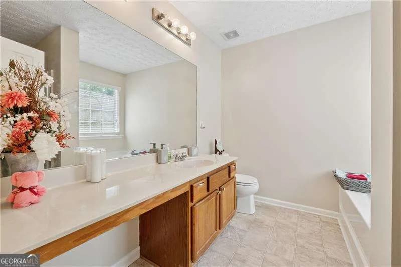 27 Waterbury Way — photo 12 of 25
