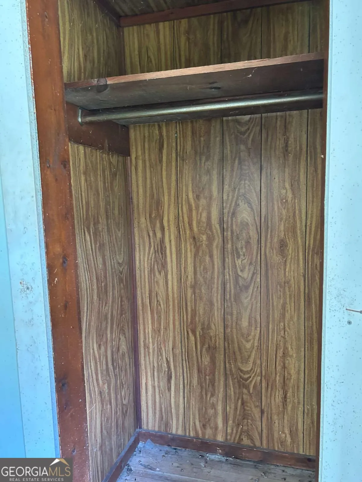 355 Whitfield Dr — photo 4 of 18